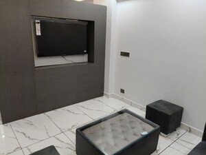 Room in 4 BHK Apartment at Piramal Aranya, Byculla – for Sale