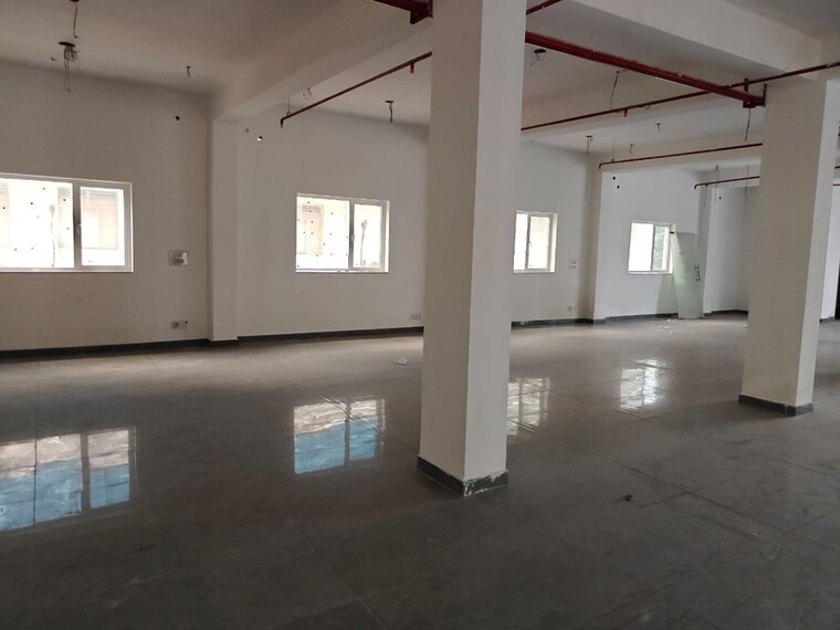 Room, sector 63 Commercial Industrial Plot 5000 Sq.Ft. In Sector 63 Noida 9719938
