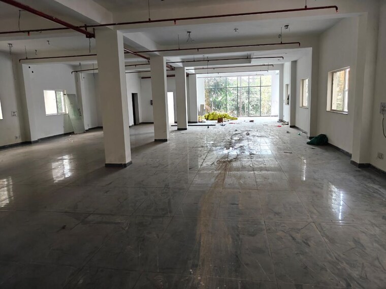  Parking, sector 63 Commercial Industrial Plot 5000 Sq.Ft. In Sector 63 Noida 9719938