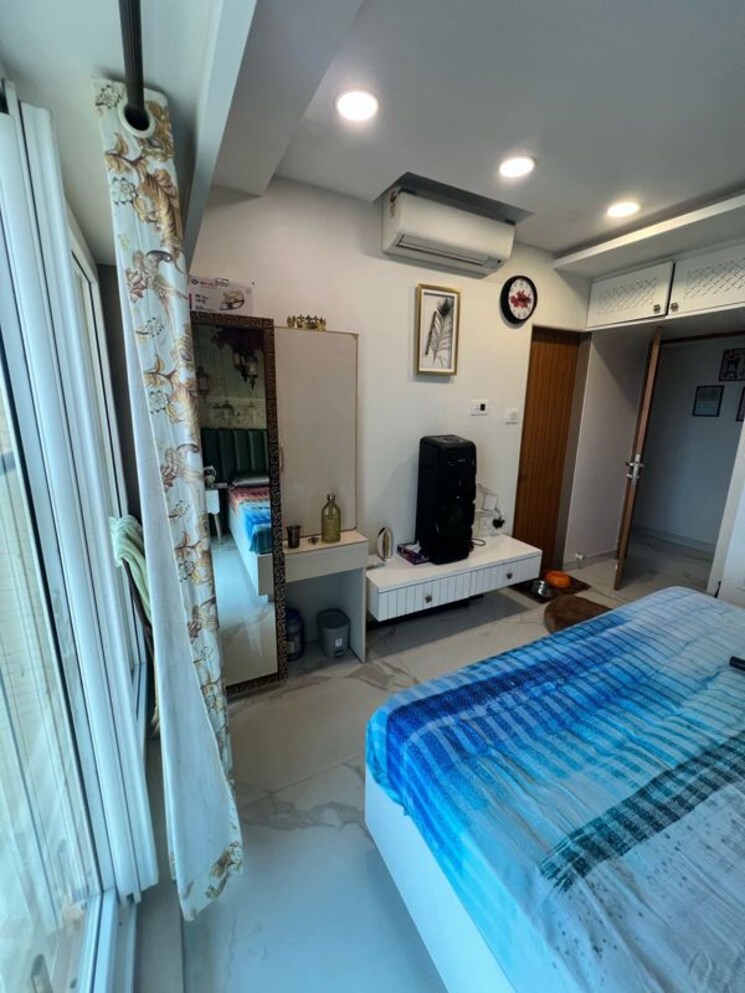 Bedroom, rna-ng-eclat 2 Bedroom 804 Sq.Ft. Apartment In Andheri West Mumbai 9719976