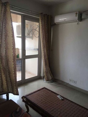 Room in 2 BHK Apartment at Farihills Apartment, Sector 21d – for Rent
