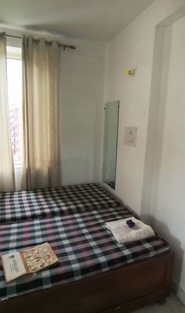 2 BHK Builder Floor For Rent in Sector 33