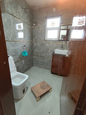 Bathroom in 1 BHK Apartment at Saket – for Rent