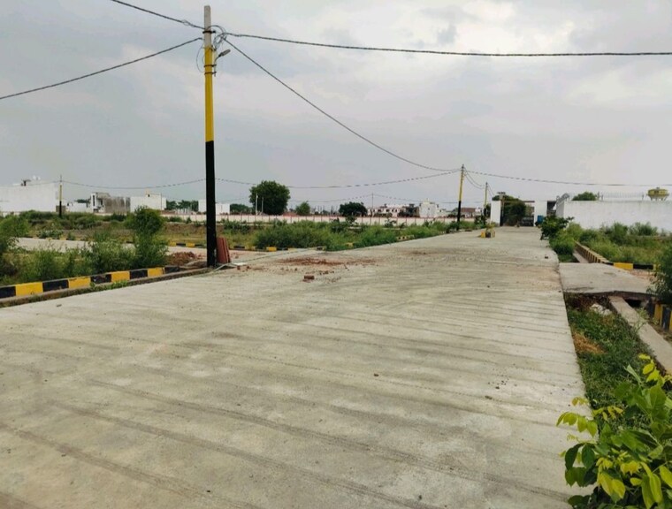 Garden, rohta  105 Sq.Yd. Plot In Rohta Agra 9720183