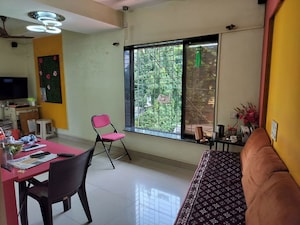 Room in 2 BHK Apartment at Andheri East – for Sale