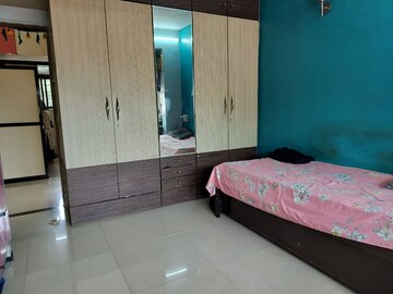 Bedroom in 2 BHK Apartment at Andheri East – for Sale