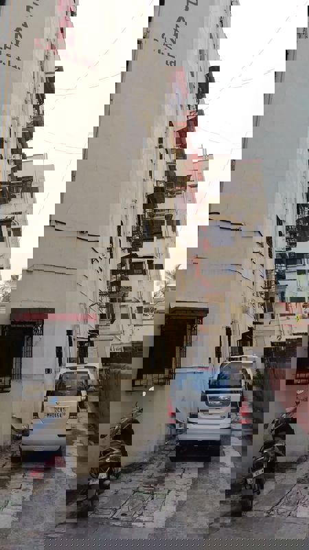 2 BHK Apartment For Sale in Andheri East