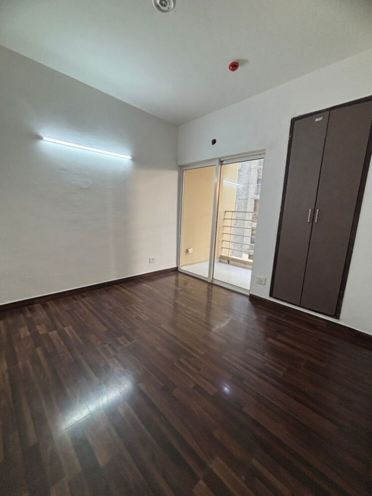 Room, godrej-tropical-isle 4 Bedroom 3250 Sq.Ft. Apartment In Sector 146 Noida 9720170