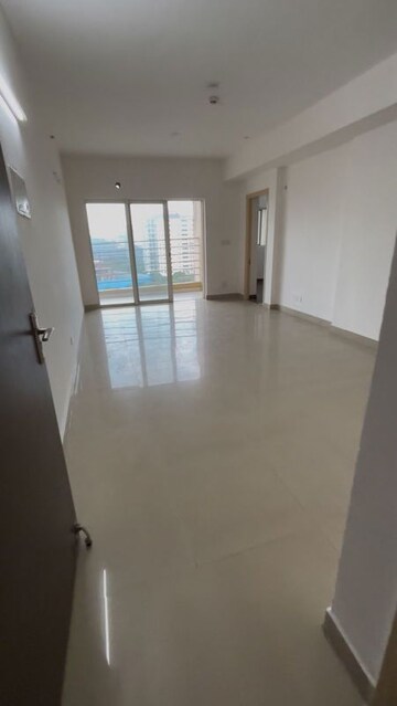 Room in 4 BHK Apartment at Godrej Tropical Isle, Sector 146 – for Sale