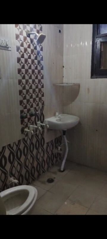 Bathroom in 3 BHK Independent House at Sharma Homes 1, Sector 37 – for Rent