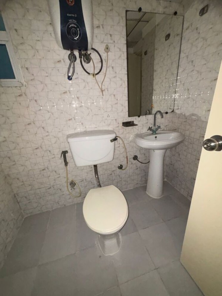Bathroom, godrej-woods 2 Bedroom 1255 Sq.Ft. Apartment In Sector 43 Noida 9720199