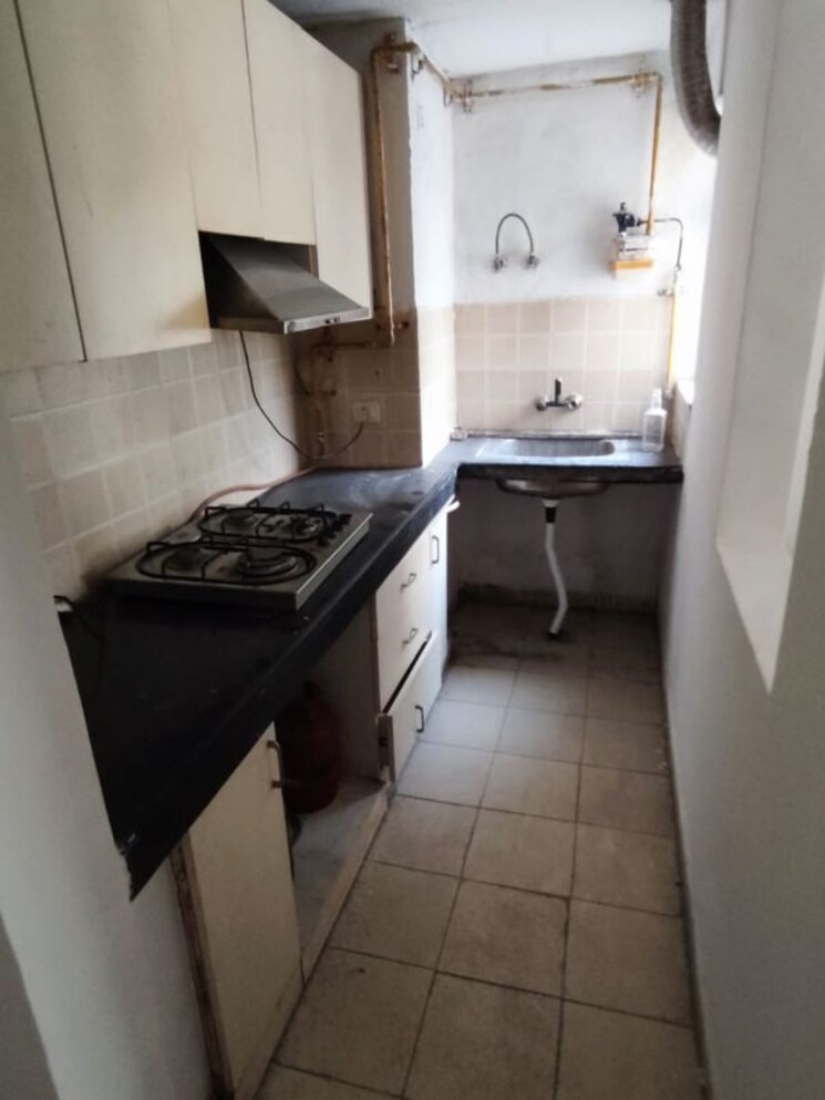 Kitchen, paras-seasons 1 Bedroom 680 Sq.Ft. Apartment In Sector 168 Noida 9720222