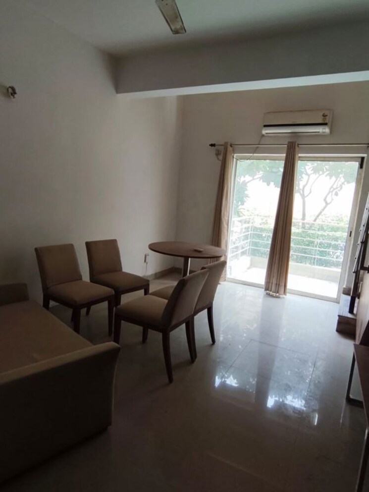 Living Room, paras-seasons 1 Bedroom 690 Sq.Ft. Apartment In Sector 168 Noida 9720219