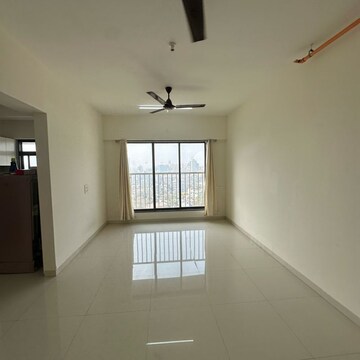 Room in 1 BHK Apartment at Bhoomi Samarth B Wing, Goregaon East – for Rent
