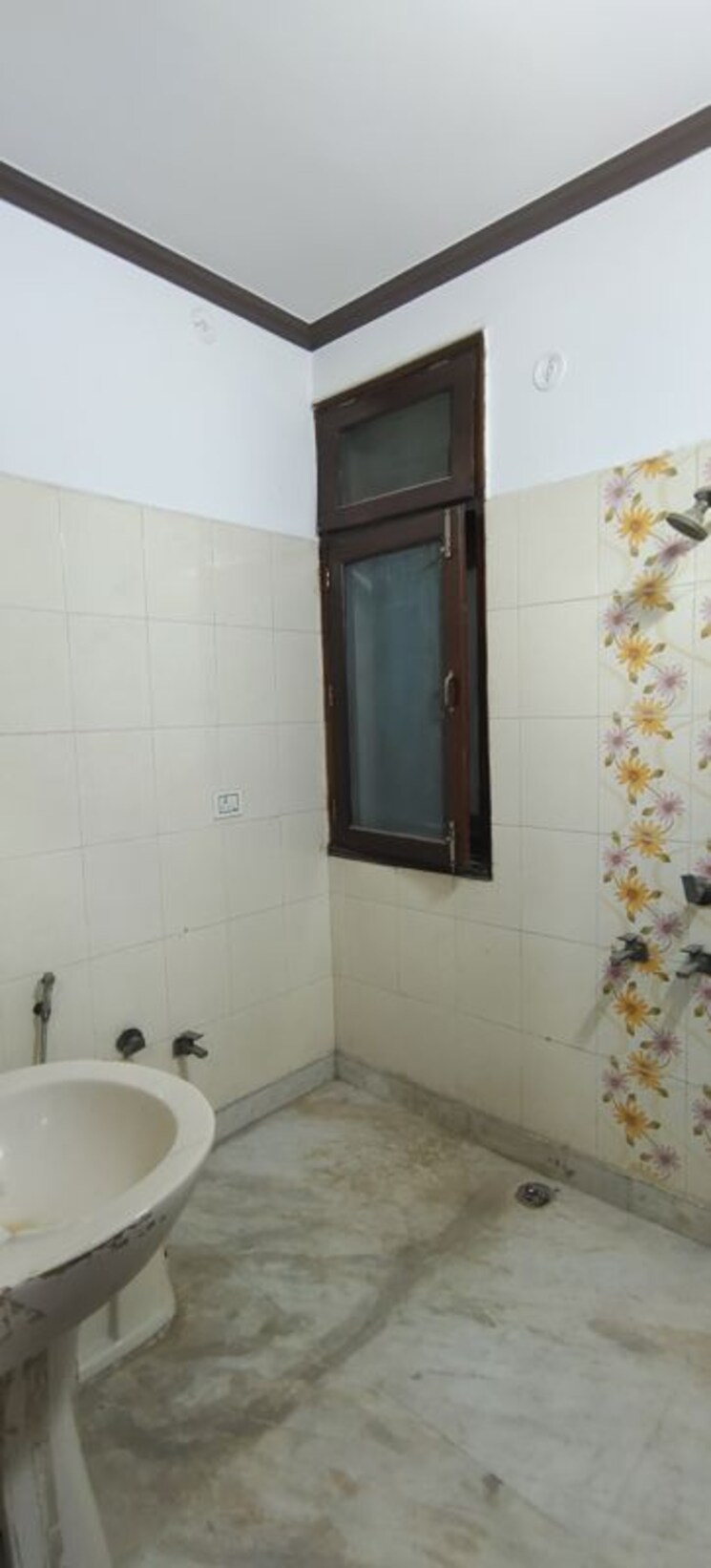 Bathroom, dwarka mor 3 Bedroom 1210 Sq.Ft. Apartment In Dwarka Mor Delhi 9720280