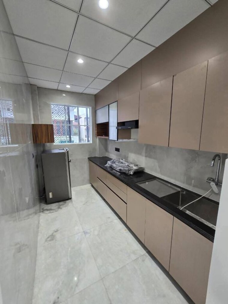 Kitchen, freedom fighters enclave 2 Bedroom 1000 Sq.Ft. Apartment In Freedom Fighters Enclave Delhi 9720308