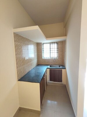 Furnished Amenities in 1 BHK Builder Floor at Kaggadasapura – for Rent