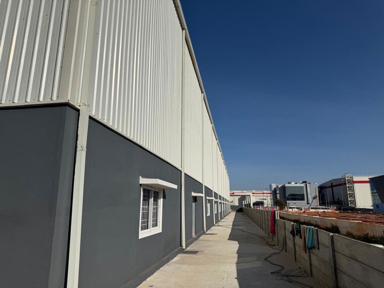 Balcony, devanahalli Commercial Warehouse 23110 Sq.Ft. In Devanahalli Bangalore 9720379