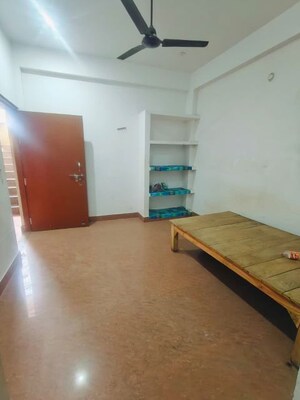 Room in 2 BHK Independent House at Arjunganj – for Rent