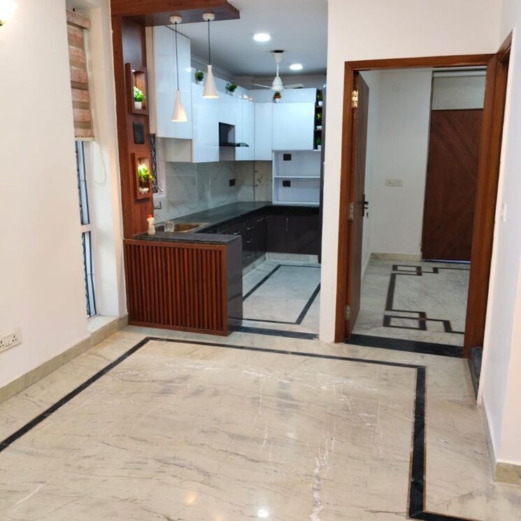 Room, chattarpur 3 Bedroom 130 Sq.Yd. Builder Floor In Chattarpur Delhi 9720449
