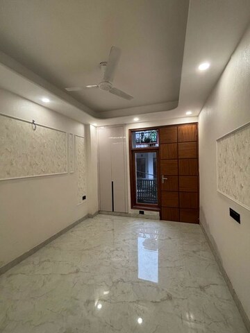 Room in 2 BHK Apartment at BPTP Park Elite Floors, Sector 85 – for Sale