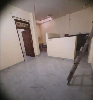 Room in 2 BHK Independent House at Adil Nagar – for Rent