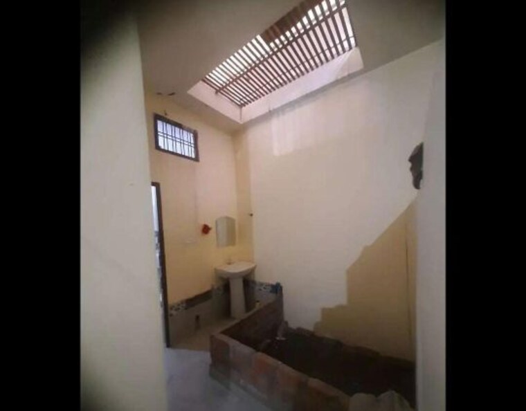 Bathroom, adil nagar 2 Bedroom 1800 Sq.Ft. Independent House In Adil Nagar Lucknow 9720496