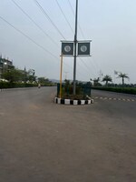 600 Sq.Yd. Plot in Sector 4