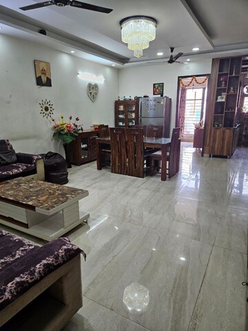 3 BHK Builder Floor For Rent in Sector 37