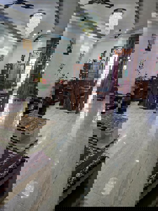 3 BHK Builder Floor For Rent in Sector 37