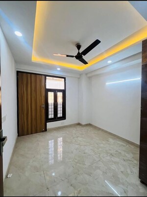Bedroom in 2 BHK Builder Floor at Chattarpur – for Rent