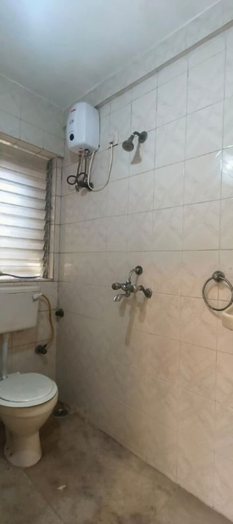 Bathroom, khar west 1 Bedroom 500 Sq.Ft. Apartment In Khar West Mumbai 9717926