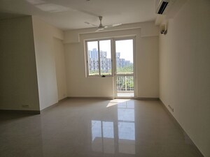 Room in 3.5 BHK Apartment at Tata La Vida, Sector 113 – for Rent