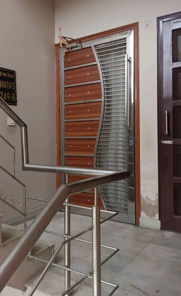 undefined, dhakoli 3 Bedroom 117 Sq.Yd. Apartment In Dhakoli Zirakpur 9720641