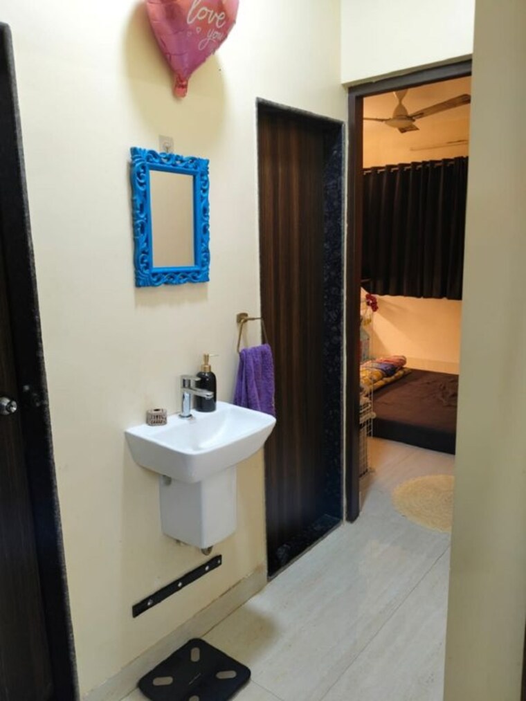 undefined, bandra west 1 Bedroom 500 Sq.Ft. Apartment In Bandra West Mumbai 9717965