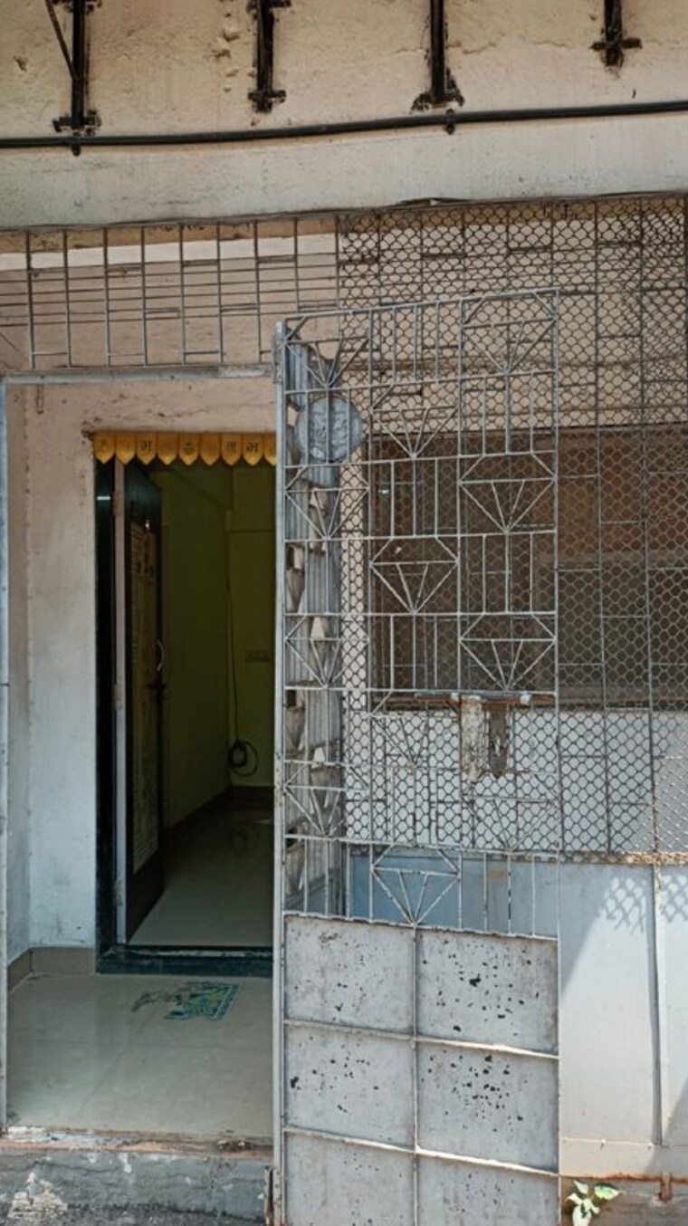 Exterior View, bandra west 1 RK 200 Sq.Ft. Apartment In Bandra West Mumbai 9720542