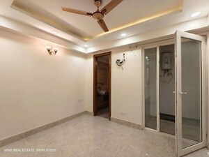 Room in 3 BHK Apartment at Saket – for Rent