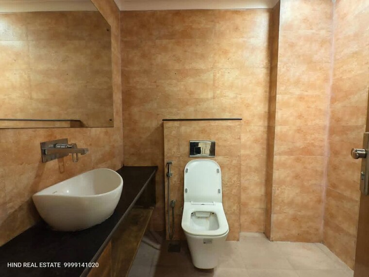 Bathroom, saket 3 Bedroom 1500 Sq.Ft. Apartment In Saket Delhi 9720722