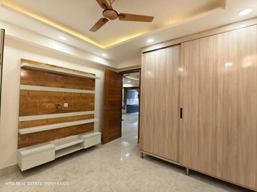 Room in 3 BHK Apartment at Saket – for Rent