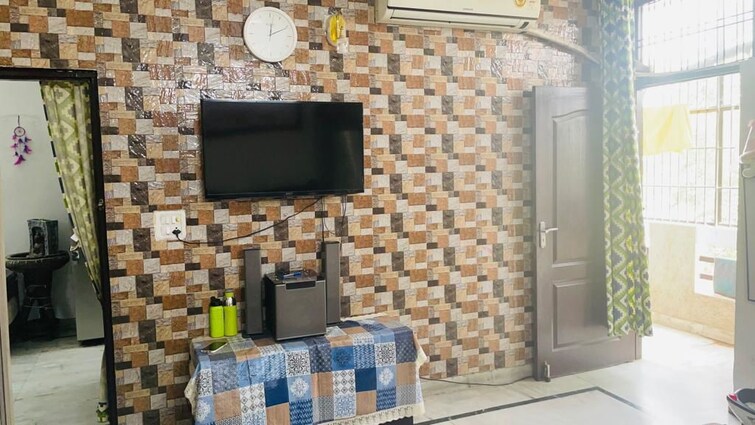 Living Room, ashoka enclave 1 Bedroom 160 Sq.Ft. Builder Floor In Ashoka Enclave Faridabad 9720735