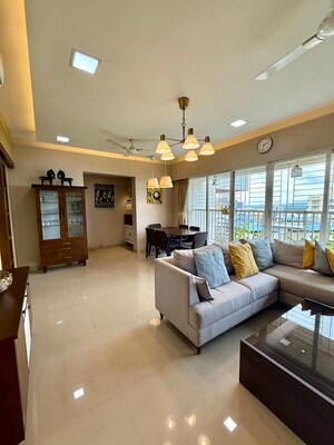 Master Bedroom in 5 BHK Penthouse at K Raheja Vivarea, Mahalaxmi – for Rent