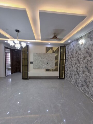 3 BHK Builder Floor For Sale in BPTP District Phase 2, Sector 84
