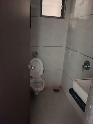 Bathroom in 3 BHK Apartment at Unitech Horizon, Pi Greater Noida – for Sale