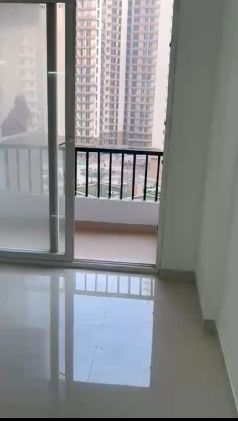 undefined, amrapali-heartbeat-city 3 Bedroom 1350 Sq.Ft. Apartment In Sector 107 Noida 9720825