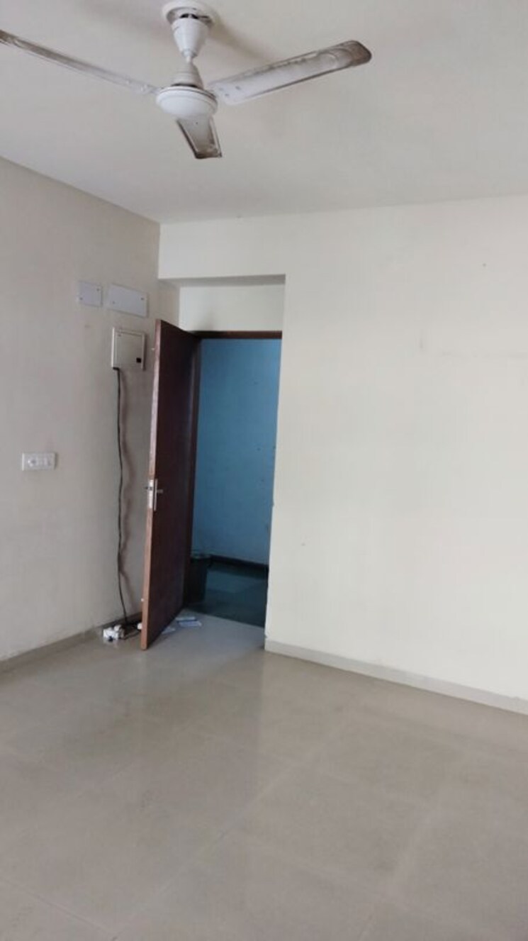 Room, adani-aangan 1 Bedroom 400 Sq.Ft. Apartment In Sector 89a Gurgaon 9720829