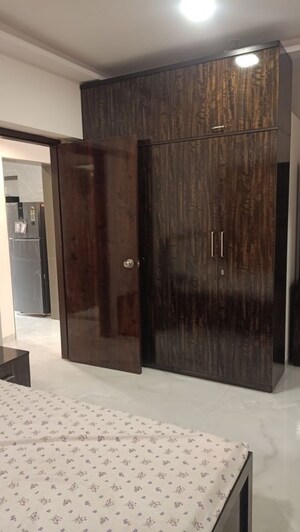 Room in 1 BHK Apartment at Veena Smart Homes, Kandivali West – for Sale