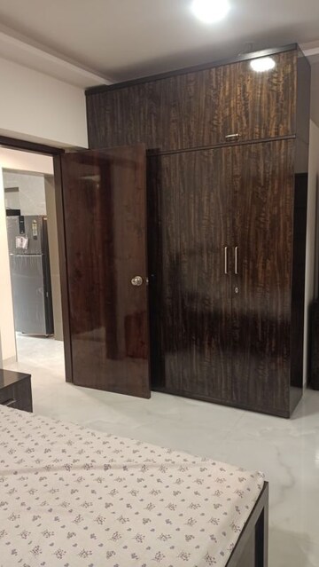 Room in 1 BHK Apartment at Veena Smart Homes, Kandivali West – for Sale