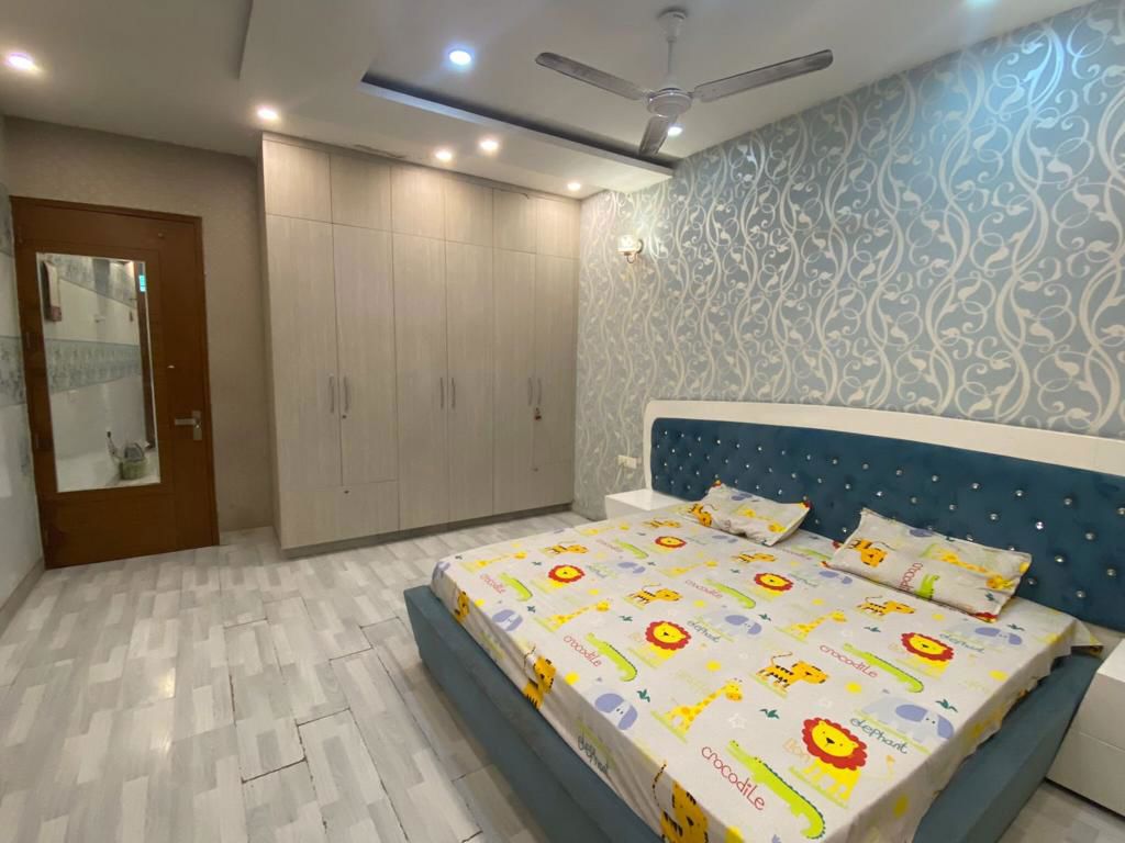 3 BHK + Pooja Room Builder Floor For Rent in Sector 81
