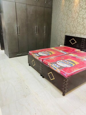 Bedroom in 3 BHK Builder Floor at Sector 81 – for Rent