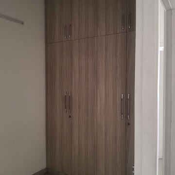 Building Lobby in 3 BHK Apartment at Emaar Emerald Estate, Sector 65 – for Rent